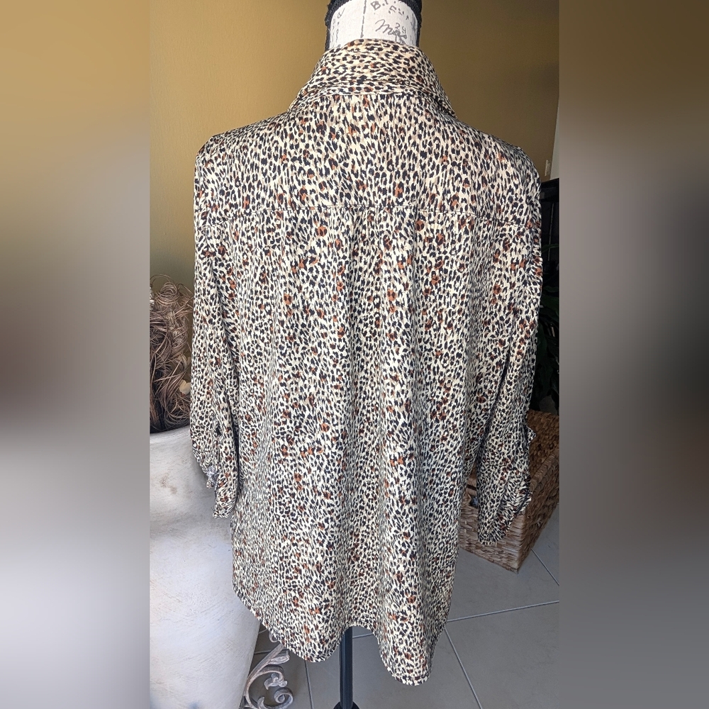 Animal Print NOTATIONS Button Down Blouse Shirt S… - image 10